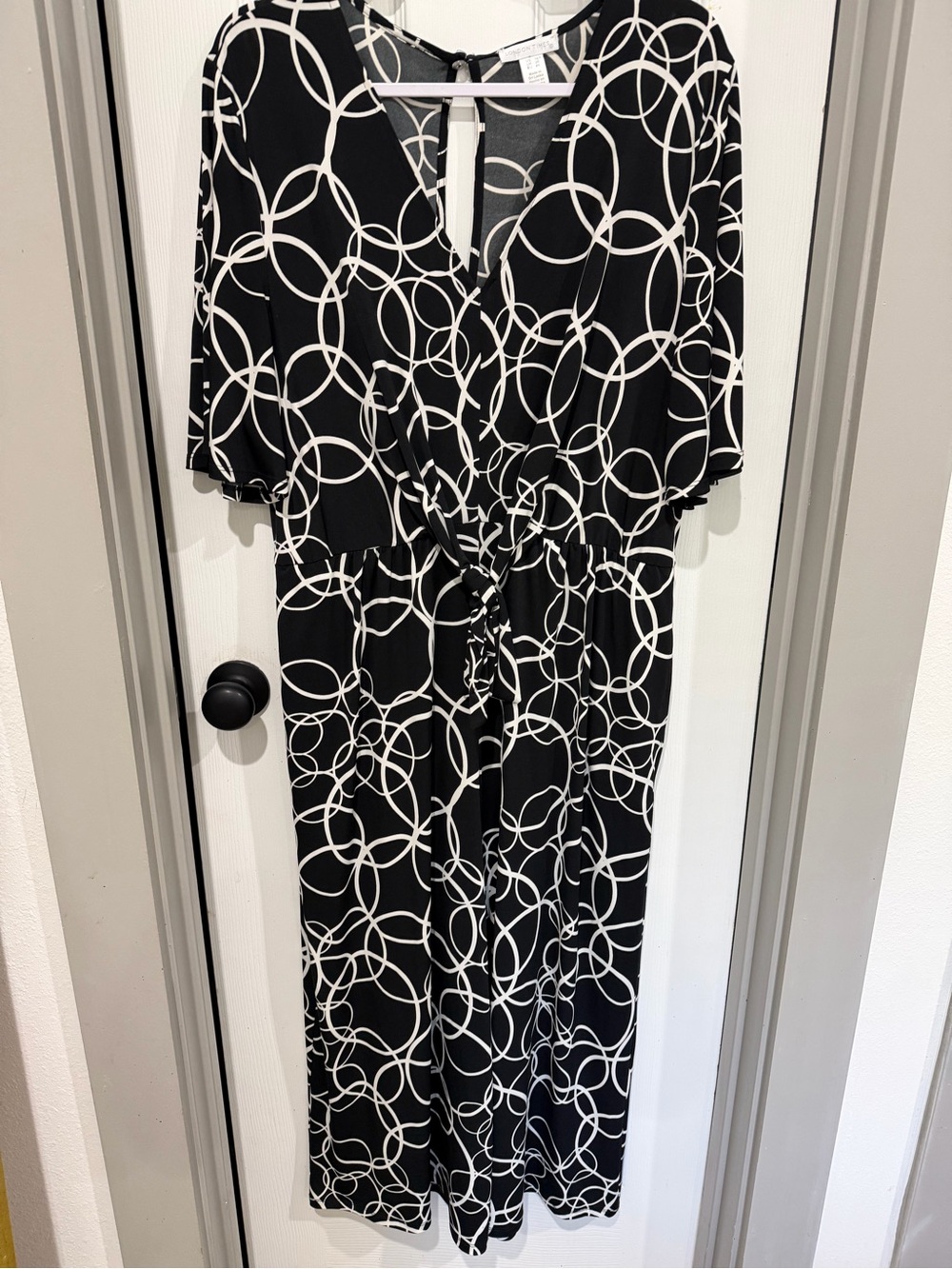 London Times Black and White Graphic-Print Dress